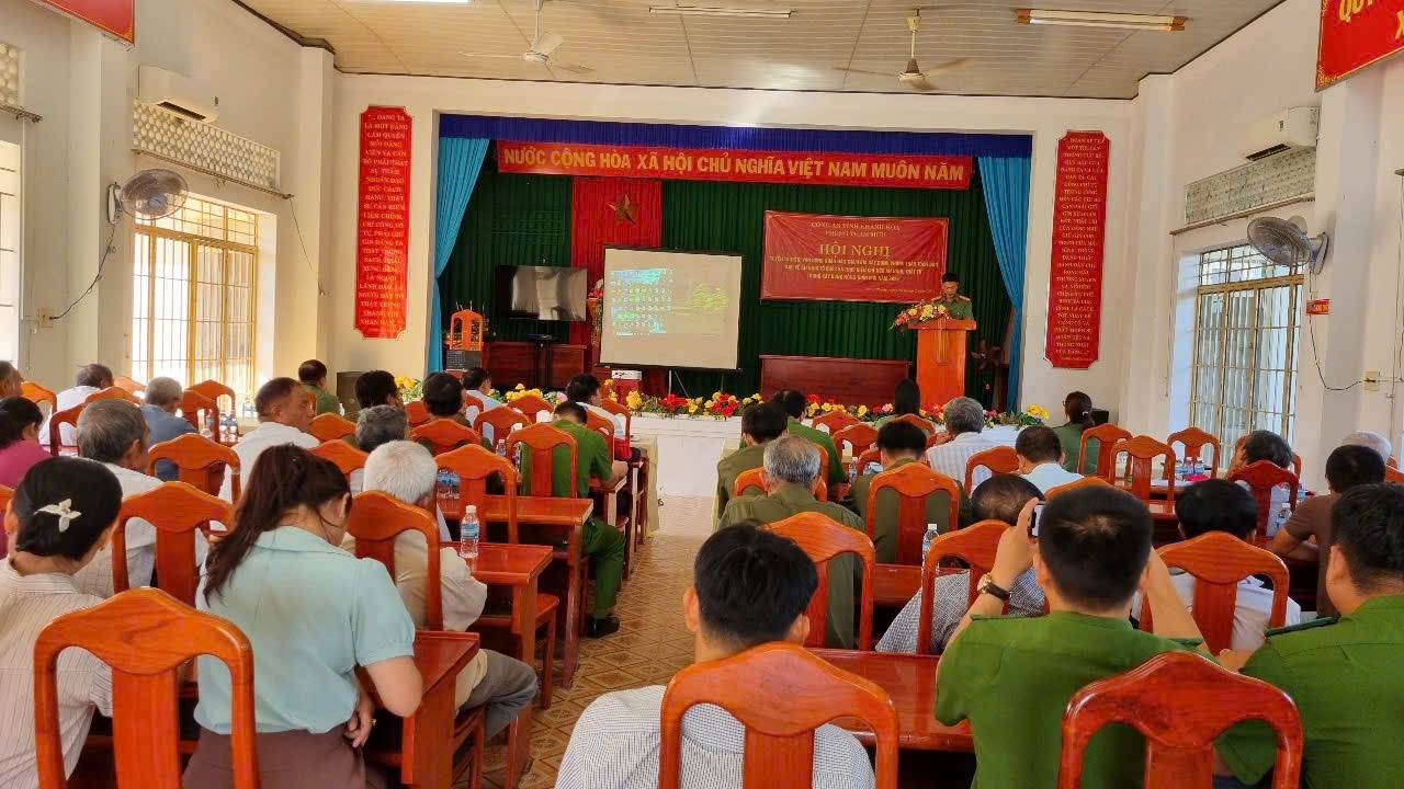 Tuyên truyền vận động nhân dân tham gia xây dựng phong trào toàn dân bảo vệ an ninh tổ quốc và thực hiện tiêu chí an ninh trật tự trong xây dựng nông thôn mới