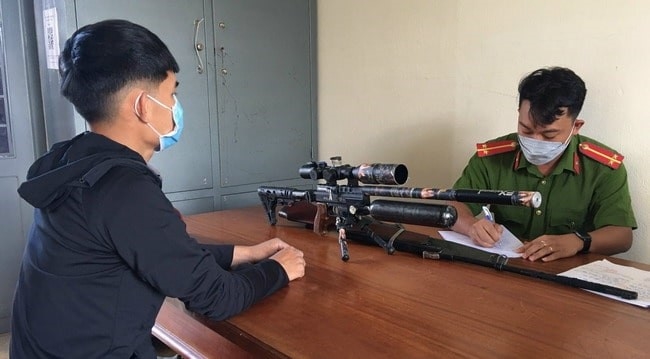 Không mua bán, tàng trữ vũ khí – chung tay bảo vệ cuộc sống  an toàn, trật tự và lành mạnh là trách nhiệm của mỗi người dân