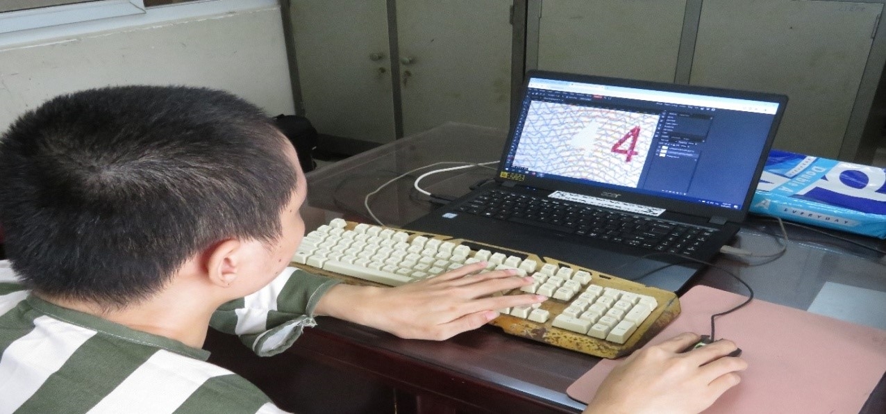 Cảnh giác với tội phạm tiền giả