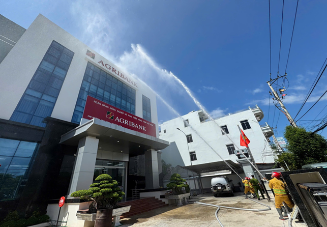 Tuyên truyền, hướng dẫn kỹ năng phòng cháy chữa cháy và cứu nạn, cứu hộ tại Ngân hàng Nông nghiệp và phát triển Nông thôn Việt Nam