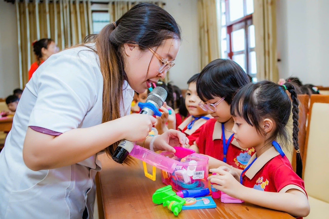 Tận tụy - Trách nhiệm - Nhân văn: Dấu ấn đẹp của những người làm công tác Y tế tại Công an tỉnh Khánh Hòa