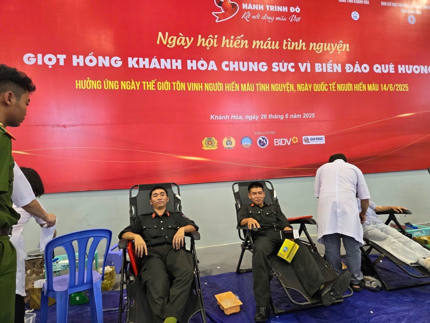 Hưởng ứng Ngày hội hiến máu tình nguyện “Hành trình Đỏ”.