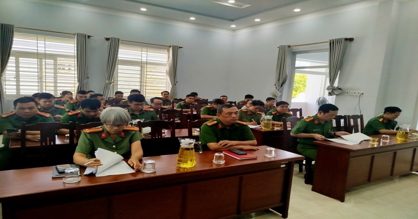 Công an phường Phan Rang tổ chức họp rút kinh nghiệm thực hiện đợt cao điểm tấn công, trấn áp tội phạm