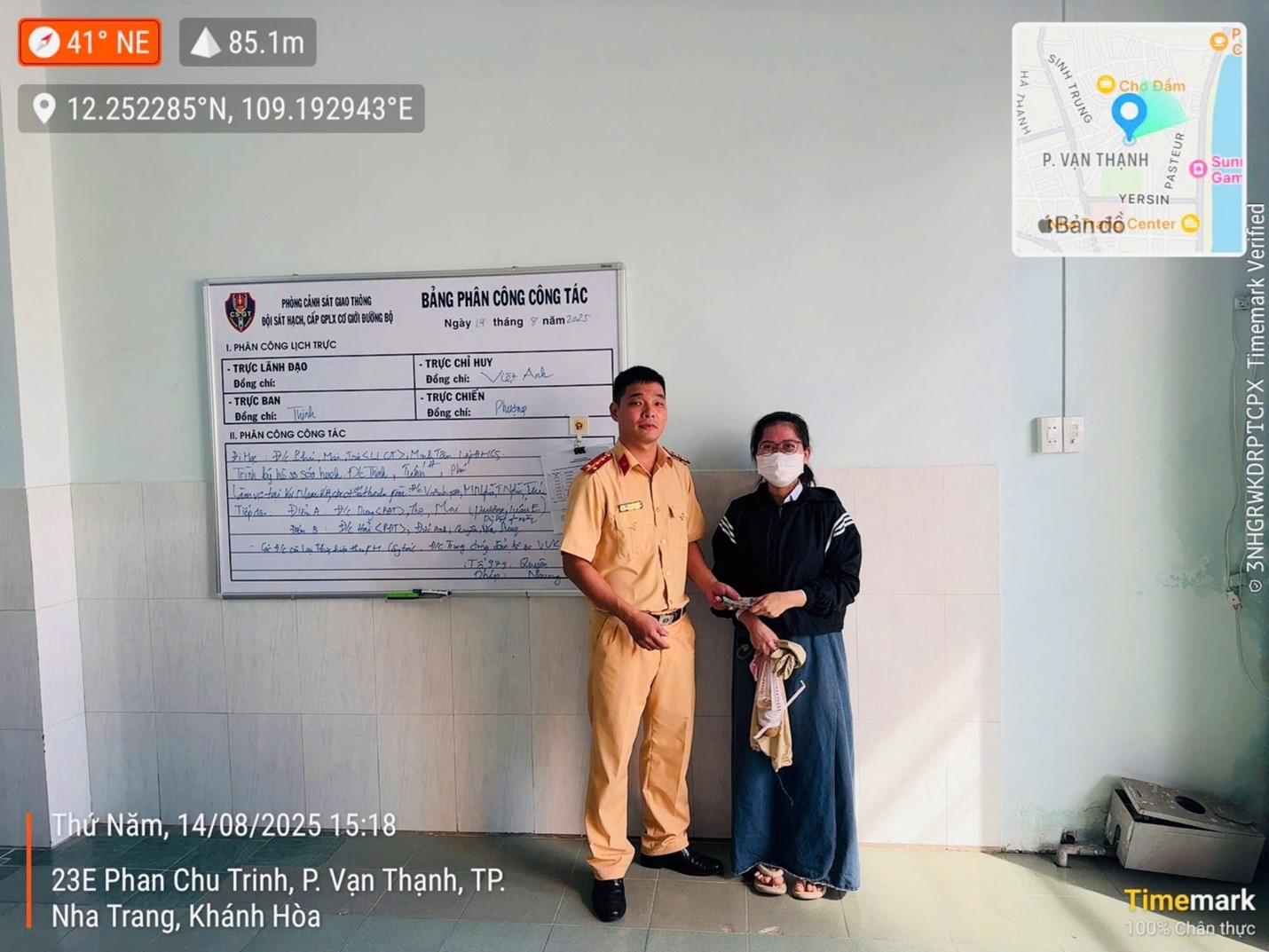 Người dân viết thư cảm ơn Cảnh sát giao thông vì được trao trả tài sản lớn đã đánh mất