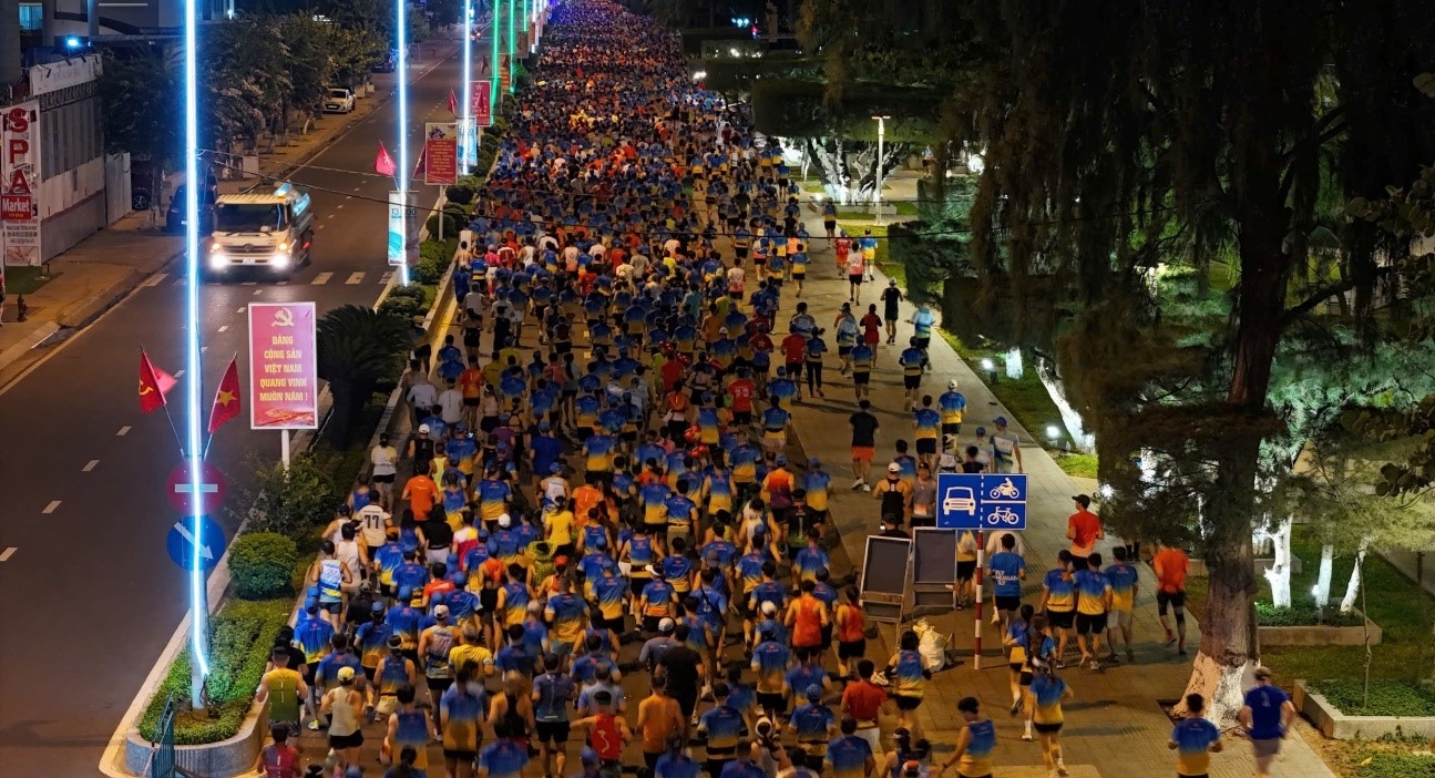 Công an tỉnh Khánh Hòa đảm bảo an ninh trật tự, an toàn giao thông các hoạt động của Giải VnExpress Marathon Nha Trang 2025