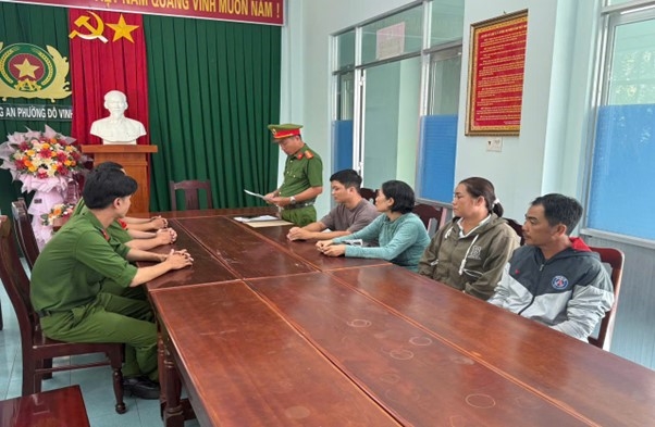 Công bố quyết định của tòa án nhân dân khu vực 5 – khánh hòa rút ngắn thời gian thử thách đối với người được hưởng án treo