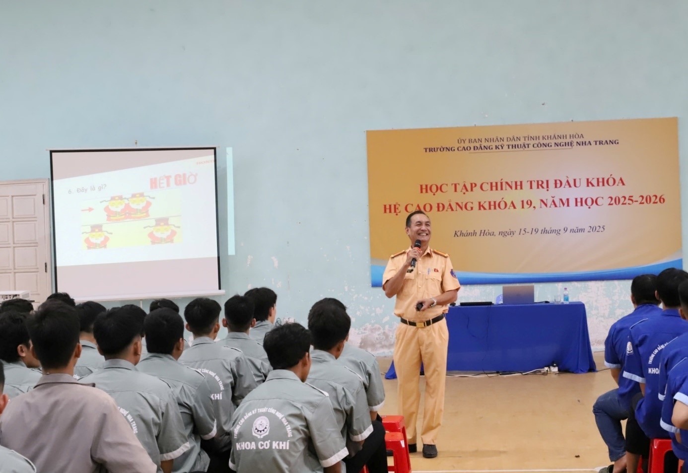 Tăng cường giáo dục pháp luật về an toàn giao thông trong trường học