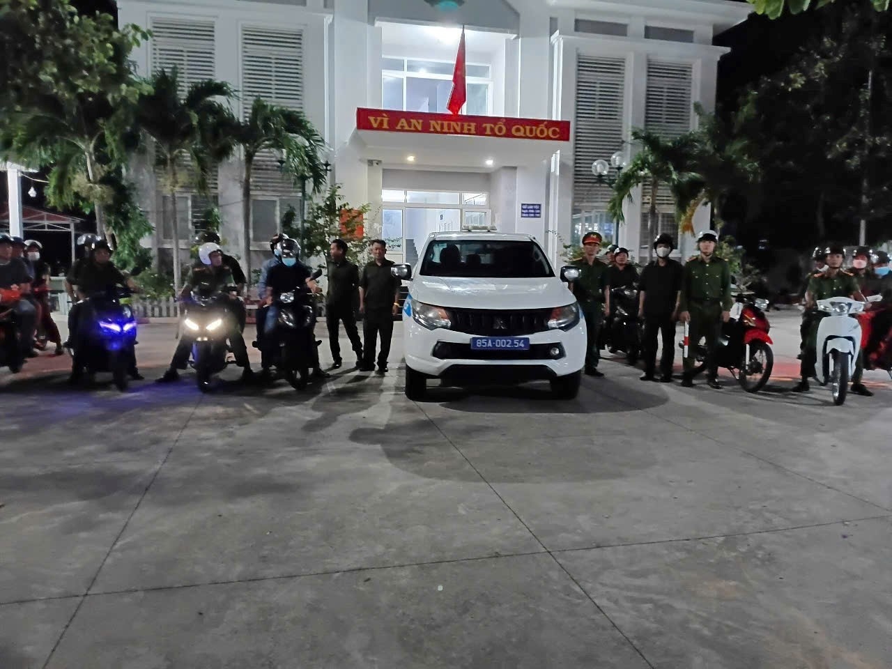 Công an phường Phan Rang tuần tra kiểm soát, giữ vững an ninh trật tự trên địa bàn