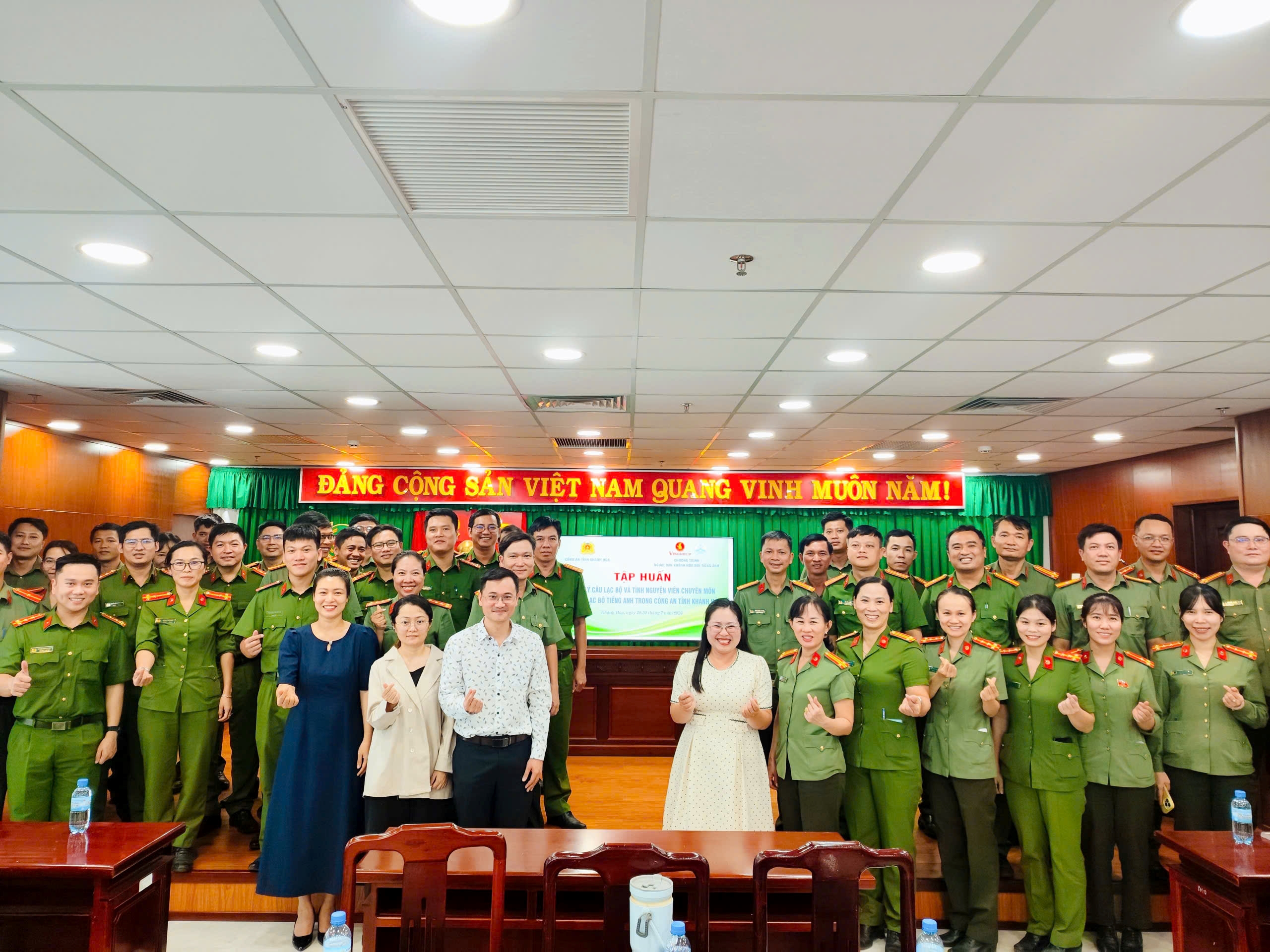 Công an tỉnh Khánh Hoà tổ chức tập huấn quản lý câu lạc bộ và tình nguyện viên các câu lạc bộ tiếng Anh trong công an tỉnh