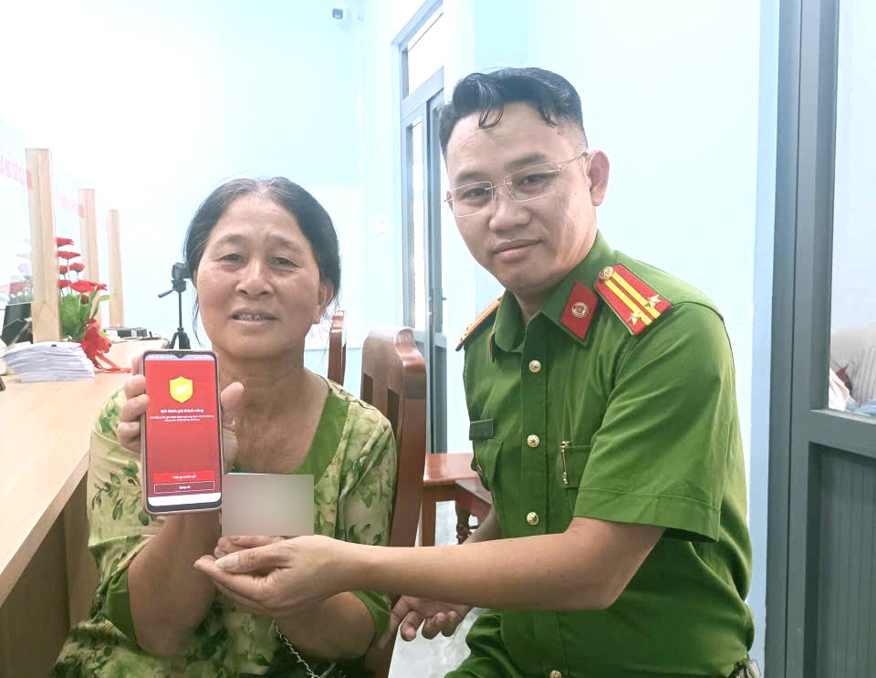 Công an phường Bắc Cam Ranh đẩy mạnh cải cách hành chính, hướng đến phục vụ nhân dân tốt hơn