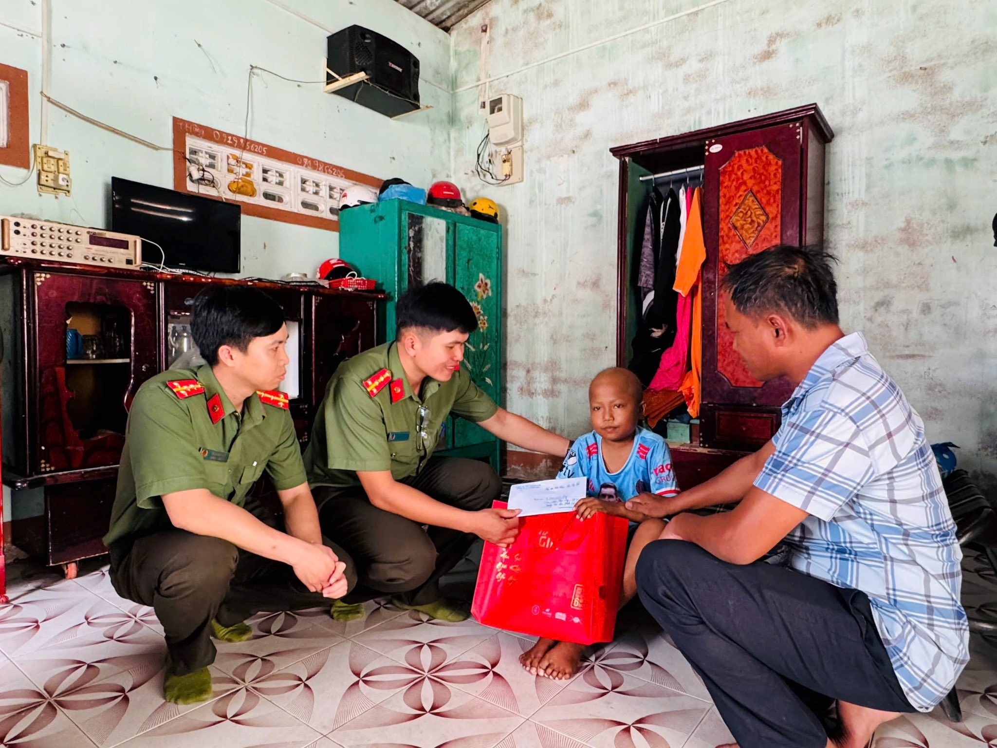 Đổi mới phương thức tuyên truyền gương “Người tốt, việc tốt” trong Công an nhân dân
