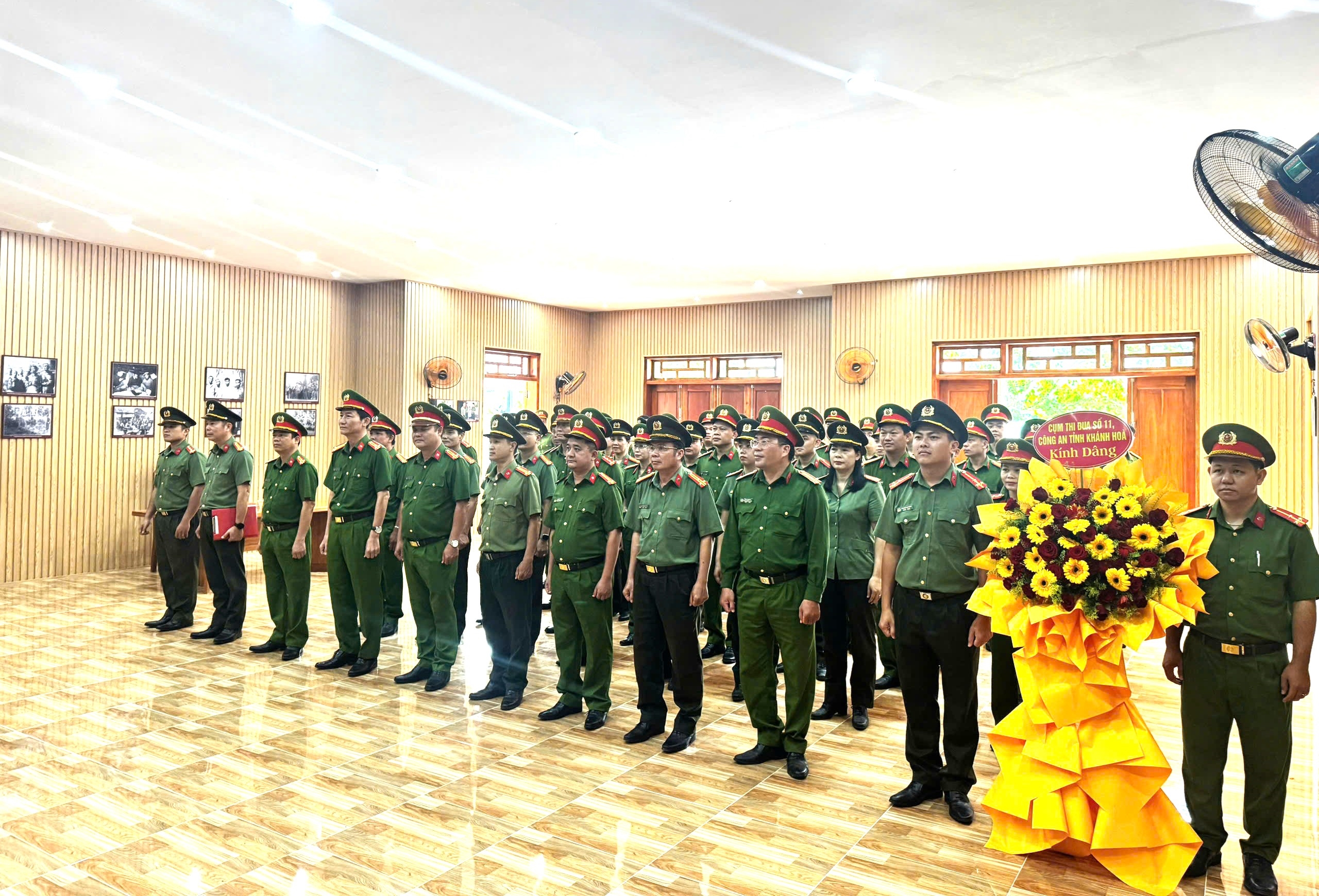 Cụm thi đua số 11 – Công an Khánh Hoà tổ chức sinh hoạt chính trị chào mừng kỷ niệm 81 năm Ngày truyền thống lực lượng CAND