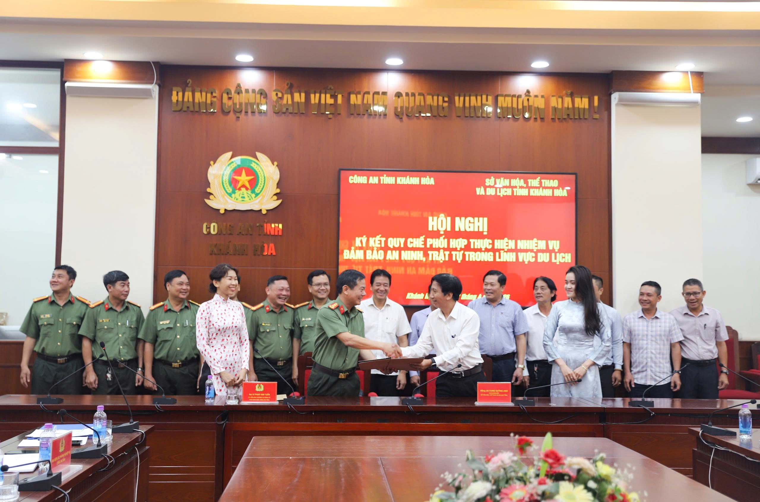 Công an tỉnh và Sở Văn hoá, Thể thao và Du lịch ký kết quy chế phối hợp đảm bảo an ninh trật tự