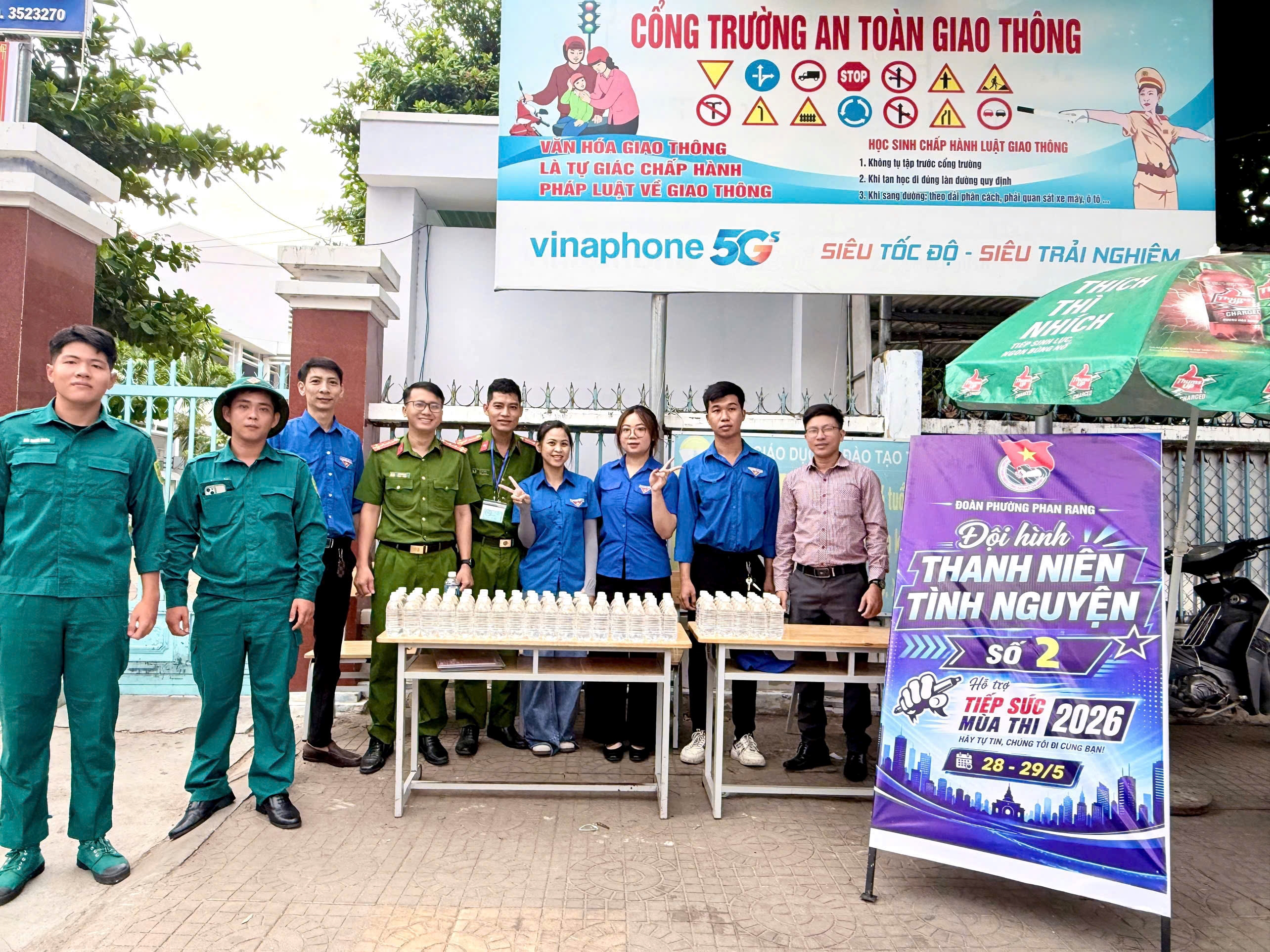 Công an các địa phương đảm bảo an ninh trật tự ngày đầu kỳ thi tuyển sinh vào lớp 10