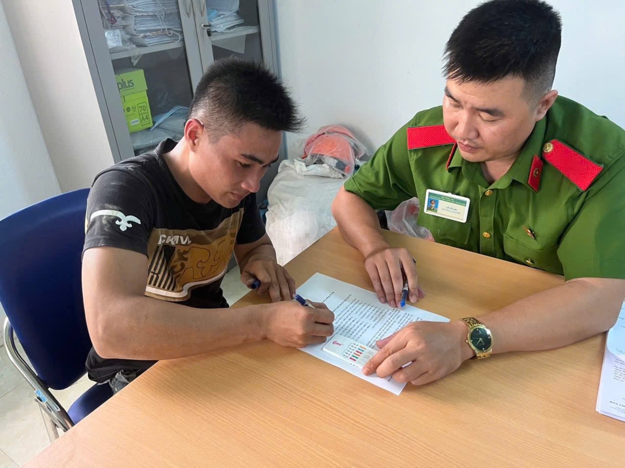 Công an phường Ba Ngòi tăng cường rà soát, xét nghiệm ma túy trong công nhân trên địa bàn