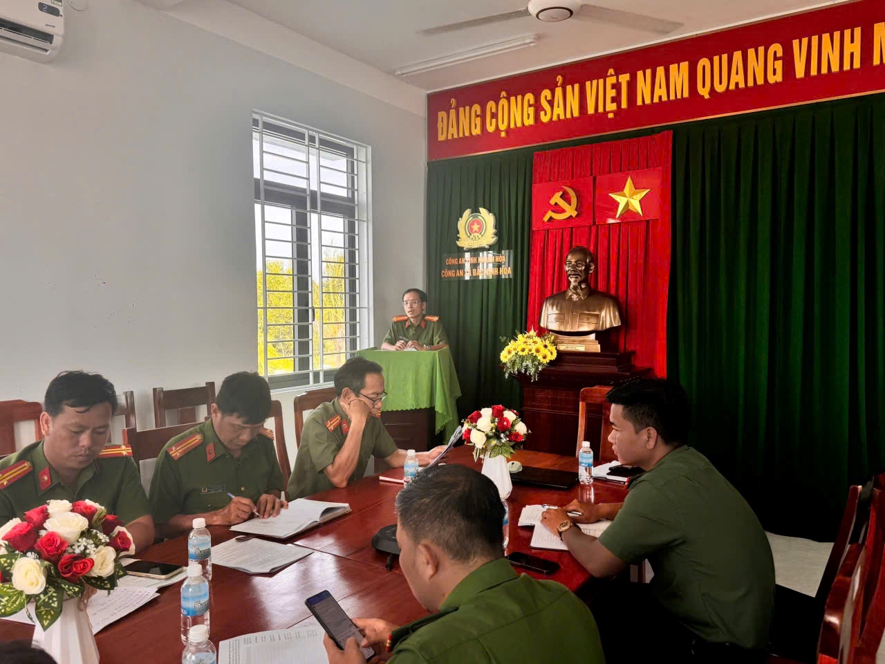 Chi bộ công an xã Bắc Ninh Hòa tổ chức hội nghị sơ kết công tác đảng 6 tháng đầu năm, triển khai phương hướng nhiệm vụ 6 tháng cuối năm 2026