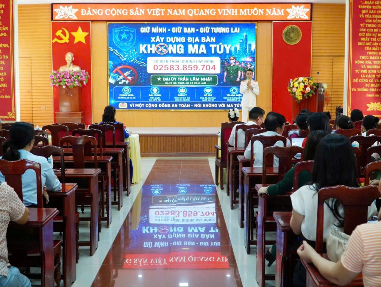 Công an xã Cam Lâm tham gia hội thi báo cáo viên, tuyên truyền viên giỏi năm 2026