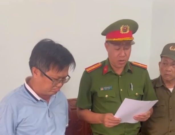 Khởi tố vụ án, khởi tố 02 bị can “Mua bán trái phép hóa đơn” xảy ra trên địa bàn tỉnh Khánh Hòa