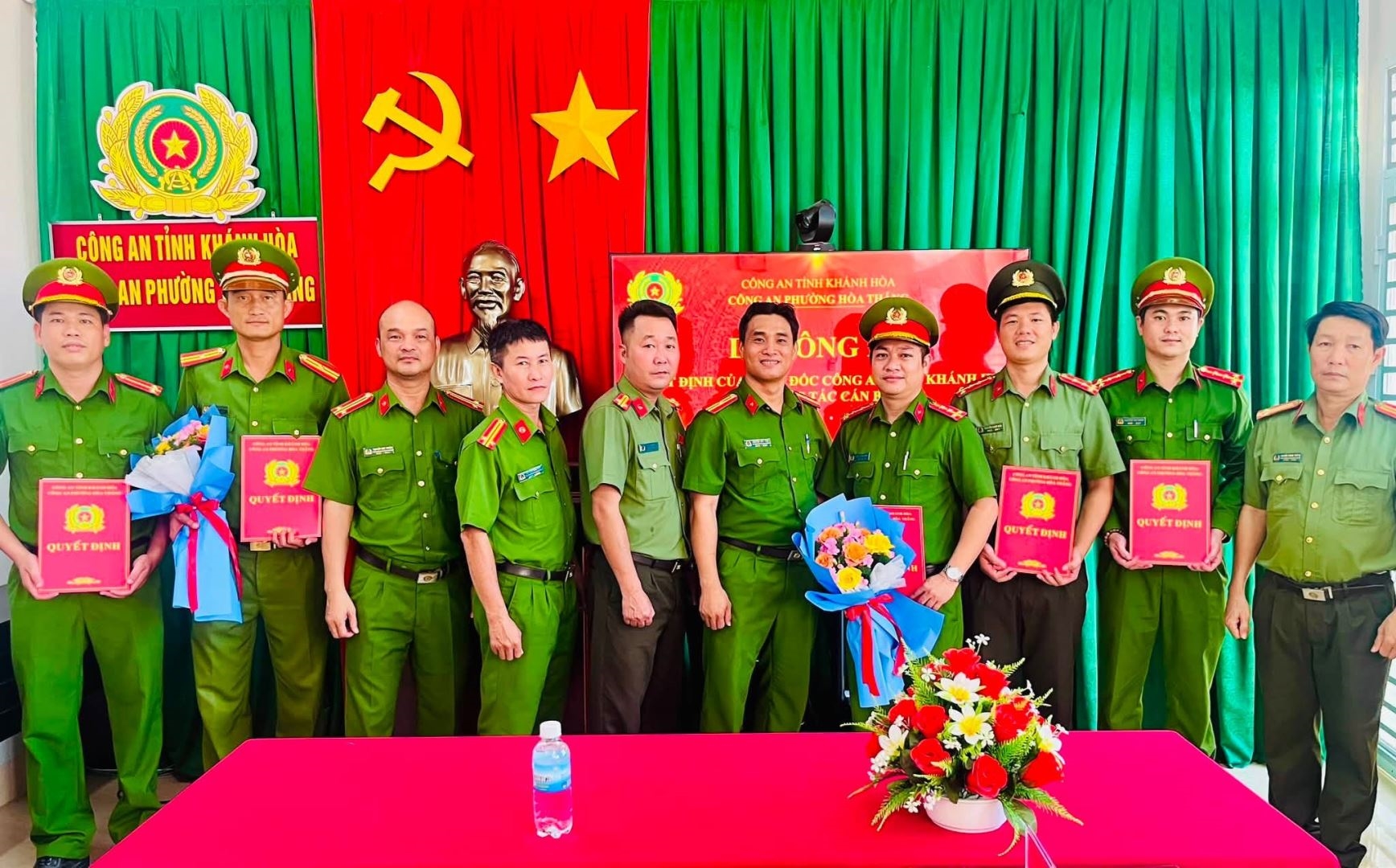 Công an phường Hoà Thắng tổ chức lễ công bố Quyết định của Giám đốc Công an tỉnh về công tác cán bộ