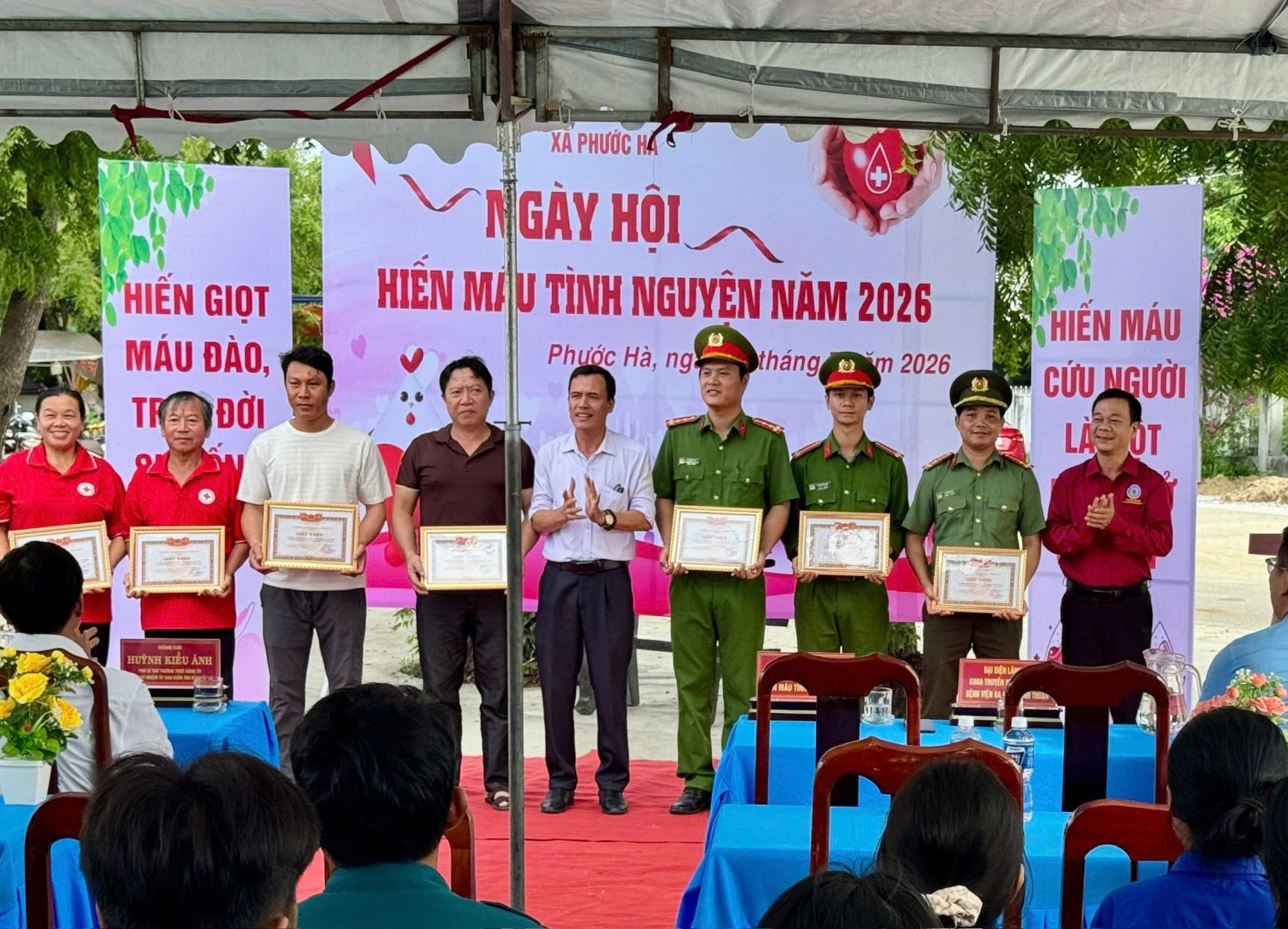 Công an xã Phước Hà tích cực tham gia hiến máu tình nguyện, lan tỏa nghĩa cử cao đẹp