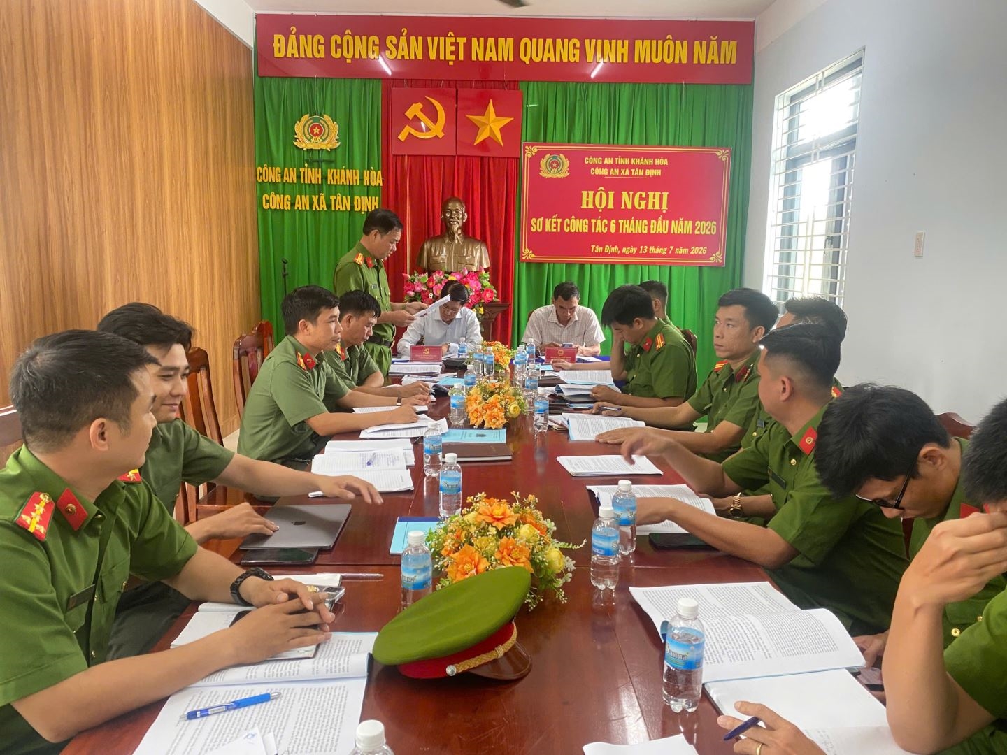 Công an xã Tân Định tổ chức hội nghị sơ kết công tác công an 6 tháng đầu năm 2026