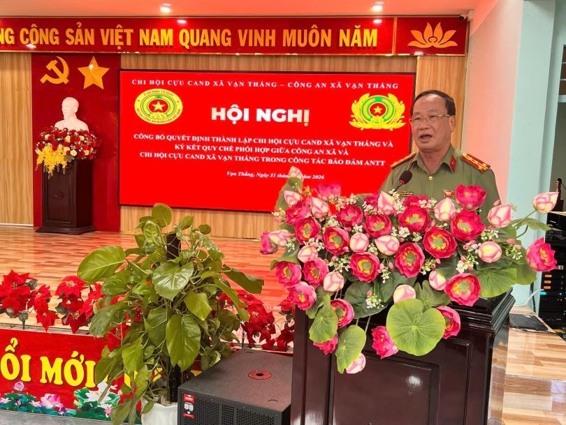 Trang trọng Lễ ra mắt Hội Cựu Công an nhân dân xã Vạn Thắng: Tiếp nối truyền thống 