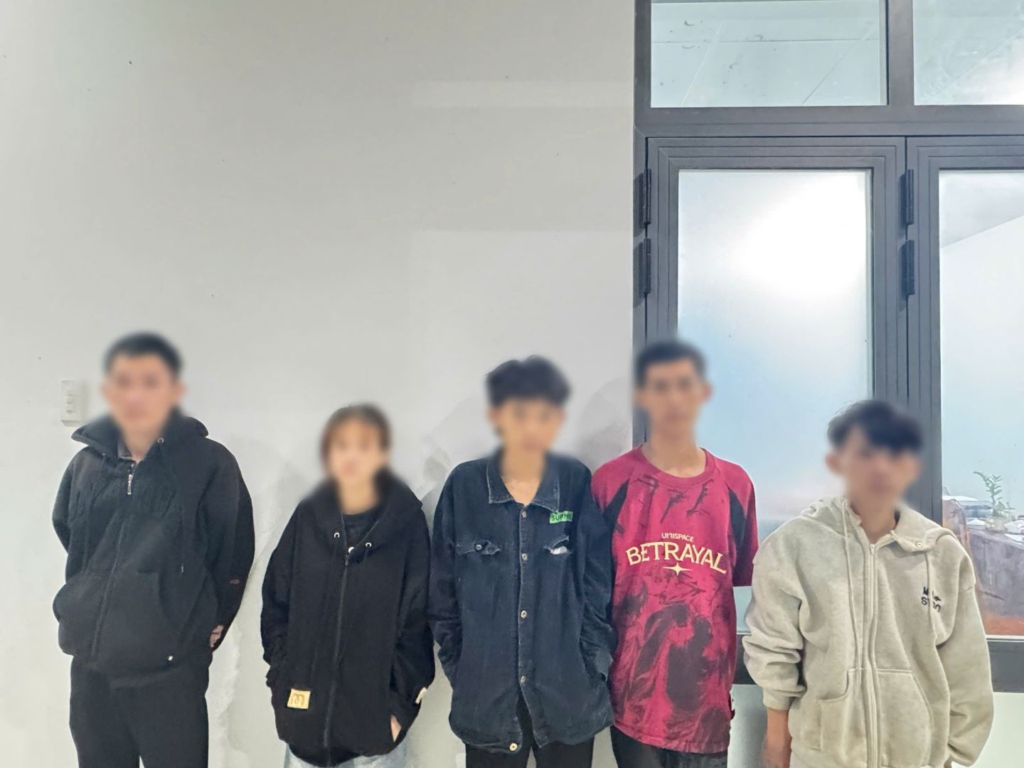 Công an xã Tu Bông tăng cường rà soát, đấu tranh với tội phạm và các hành vi vi phạm pháp luật về ma túy trong tháng cao điểm phòng, chống ma túy năm 2026