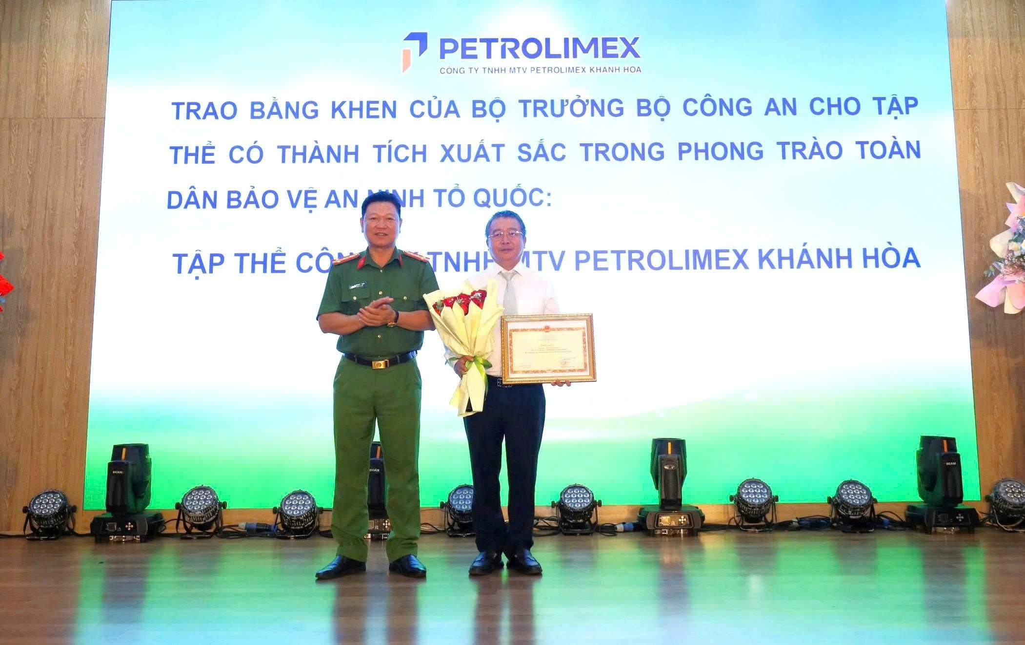 Petrolimex Khánh Hoà tổ chức Ngày hội “điểm” Toàn dân bảo vệ an ninh Tổ quốc năm 2026
