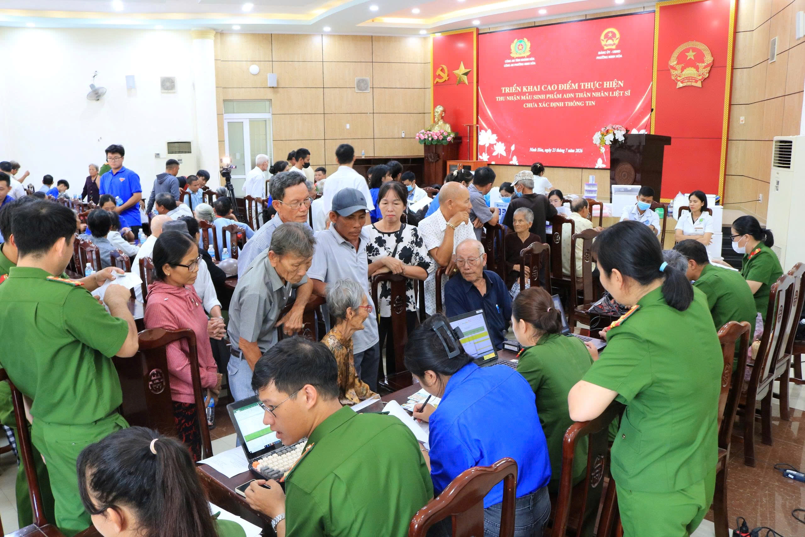 Khánh Hòa: Triển khai cao điểm thu nhận mẫu sinh phẩm ADN thân nhân liệt sĩ chưa xác định thông tin