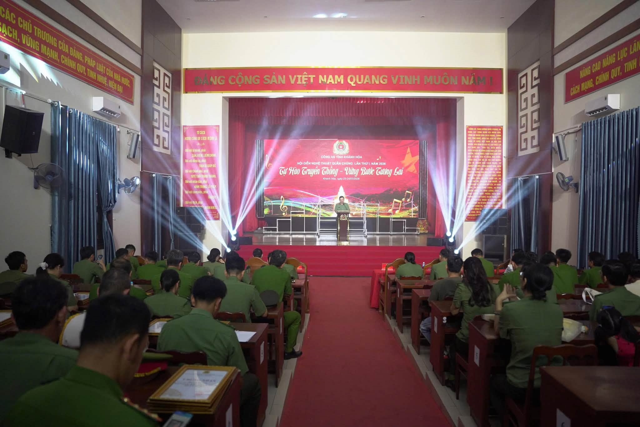 Bế mạc hội diễn nghệ thuật quần chúng Công an Khánh Hòa năm 2026