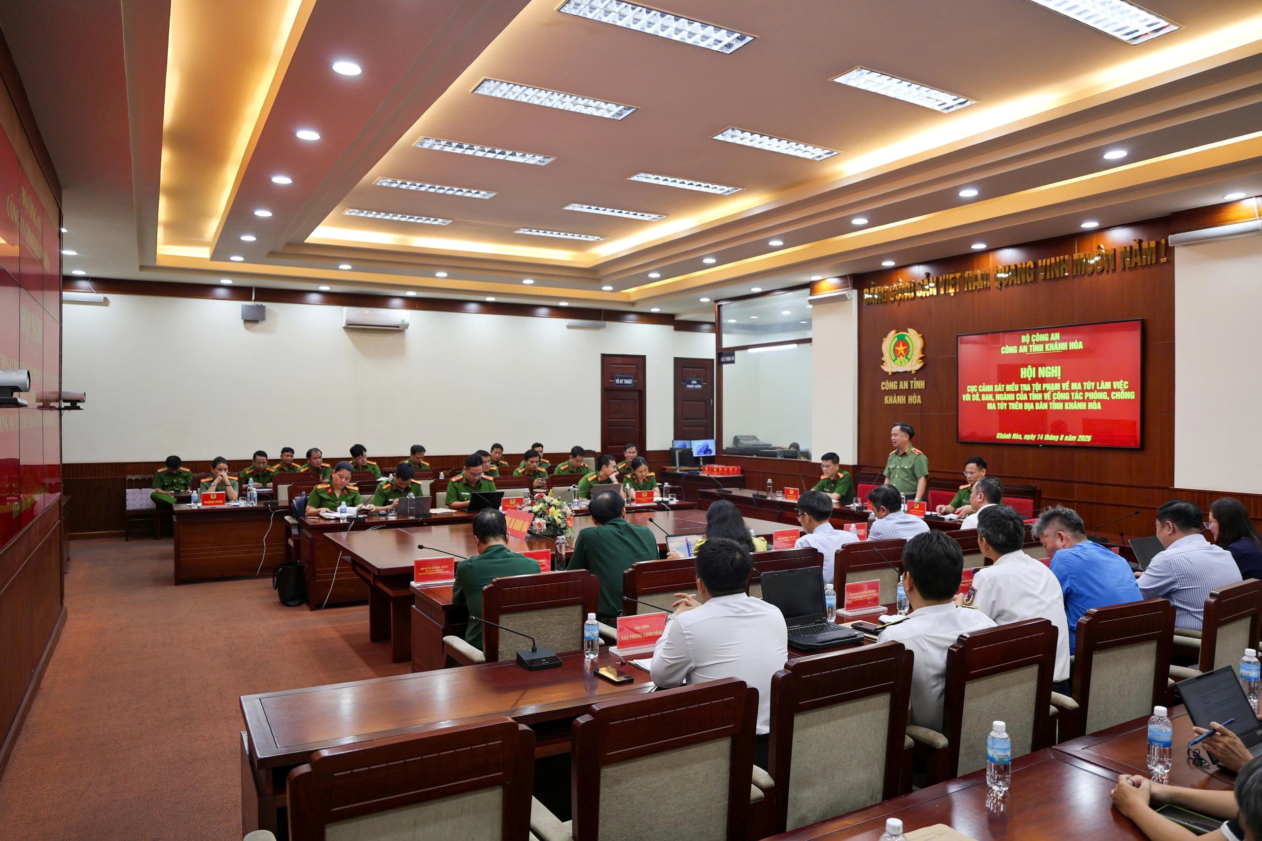 Đoàn công tác của Cục cảnh sát điều tra tội phạm về ma tuý, Bộ Công an làm việc với các sở, ban, ngành của tỉnh Khánh Hoà về công tác phòng, chống ma tuý