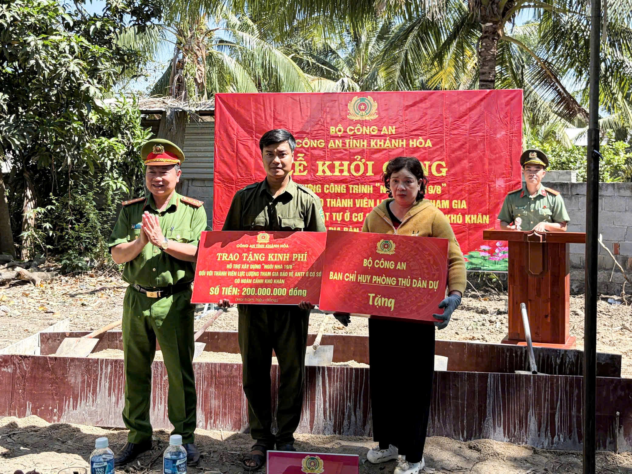 Công an tỉnh tổ chức Lễ khởi công xây dựng “Ngôi nhà 19/8” cho thành viên lực lượng tham gia bảo vệ ANTT có hoàn cảnh khó khăn