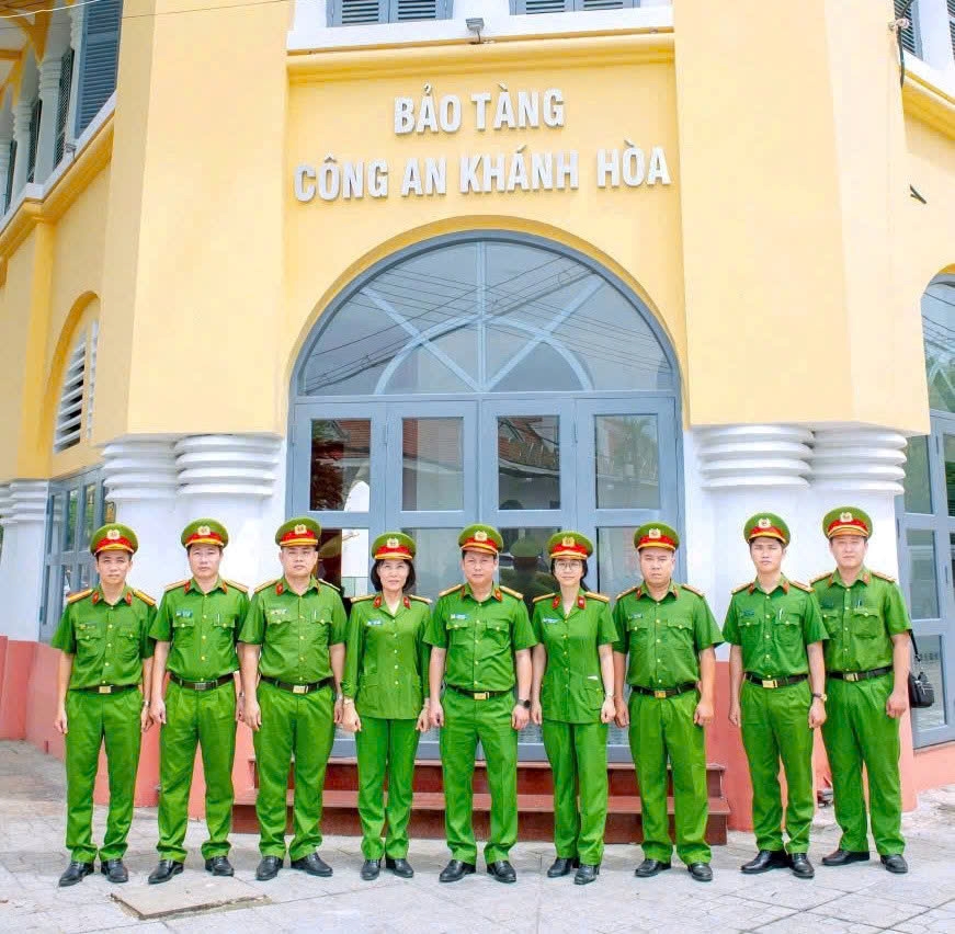 Công an tỉnh Khánh Hoà: Nhiều hoạt động ý nghĩa nhân kỷ niệm 81 năm Ngày truyền thống Công an nhân dân