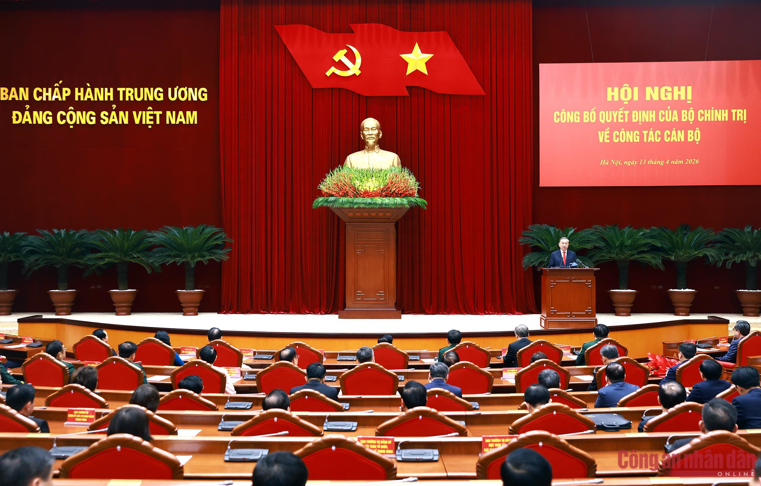Tổng Bí thư, Chủ tịch nước Tô Lâm chủ trì Hội nghị công bố các Quyết định về công tác cán bộ