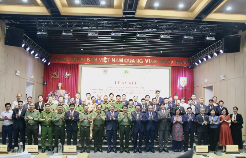 Cải cách thủ tục hành chính phải đổi mới thực chất, toàn diện, gắn với chuyển đổi số