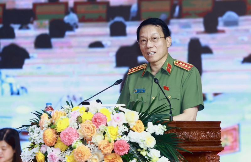 Khơi thông các điểm nghẽn, để người dân hưởng thụ các thành quả phát triển