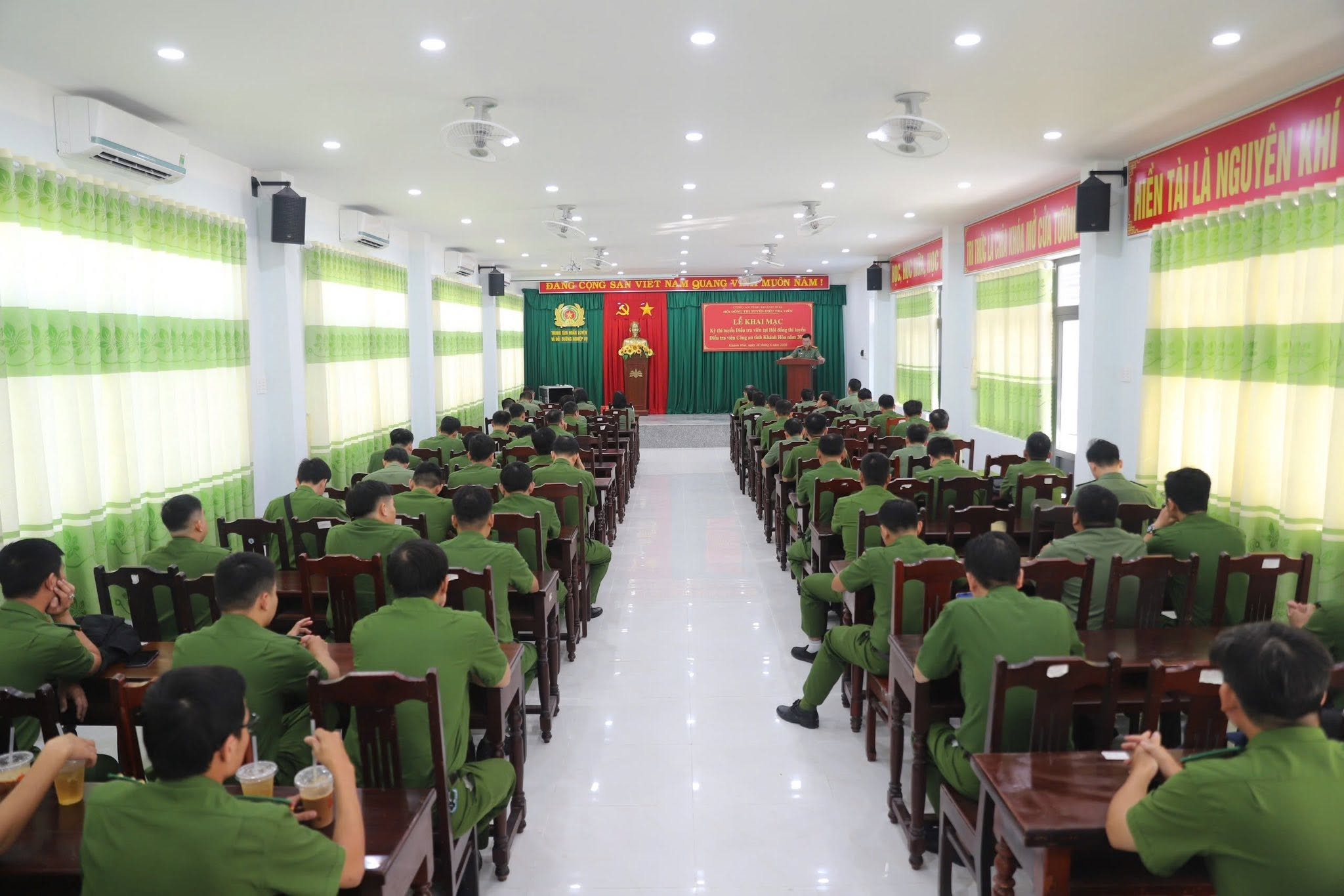 Khai mạc kỳ thi tuyển Điều tra viên Công an tỉnh Khánh Hòa năm 2026