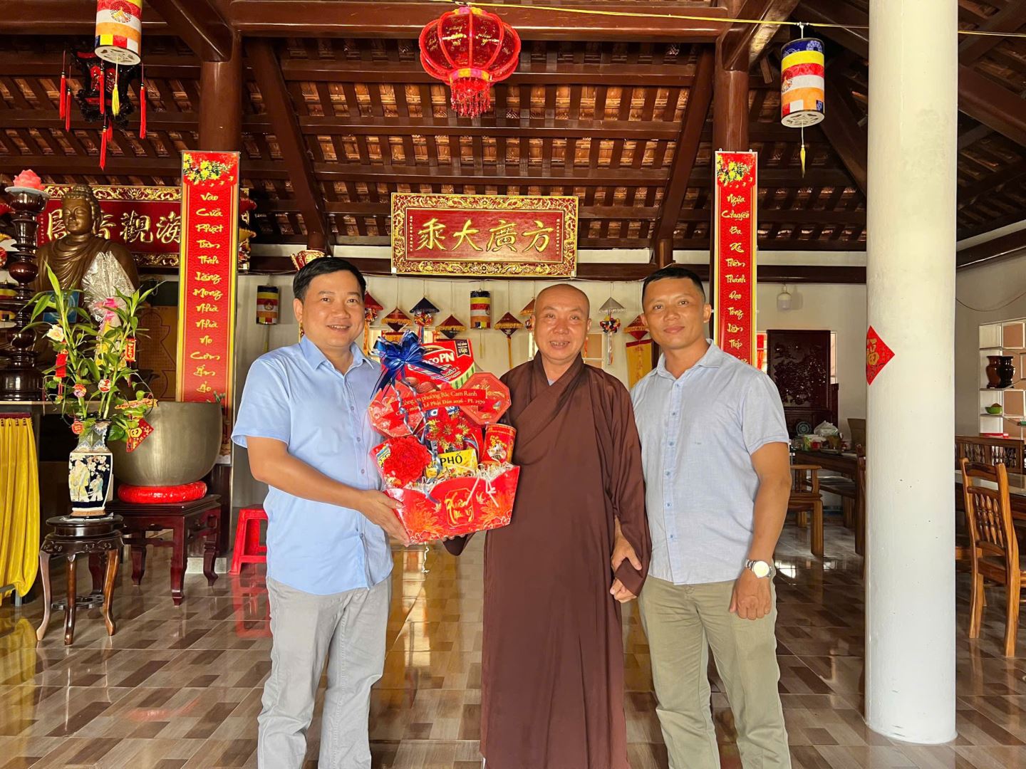 Công an phường Bắc Cam Ranh thăm các cơ sở Phật giáo