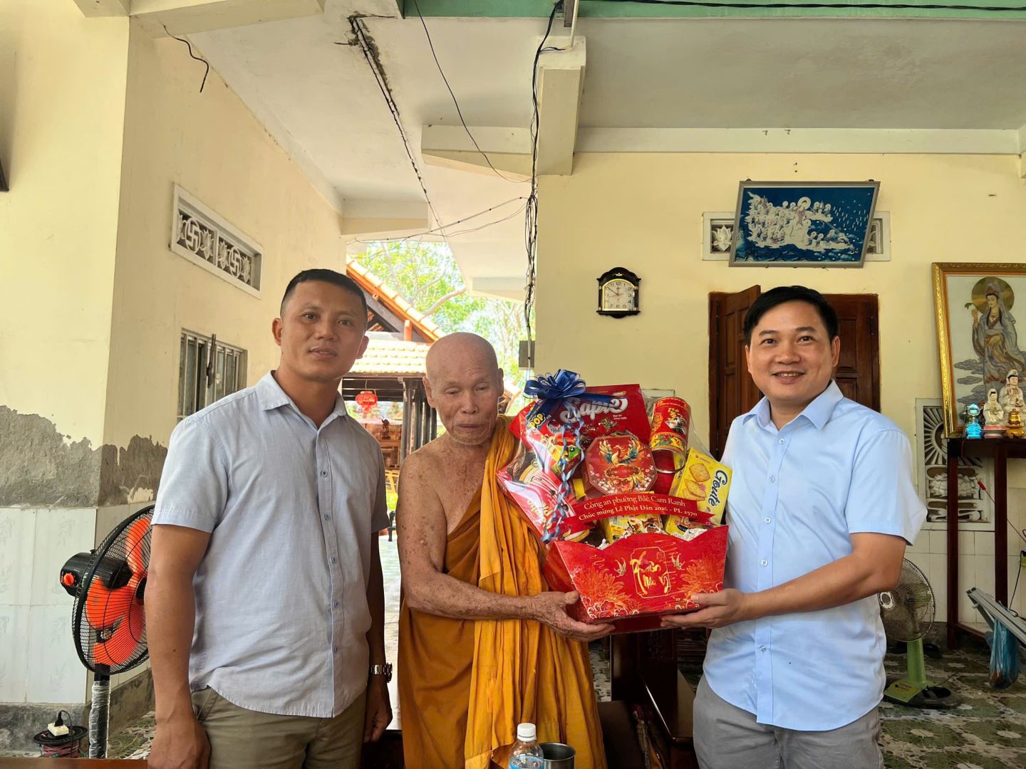 Công an phường Bắc Cam Ranh thăm các cơ sở Phật giáo