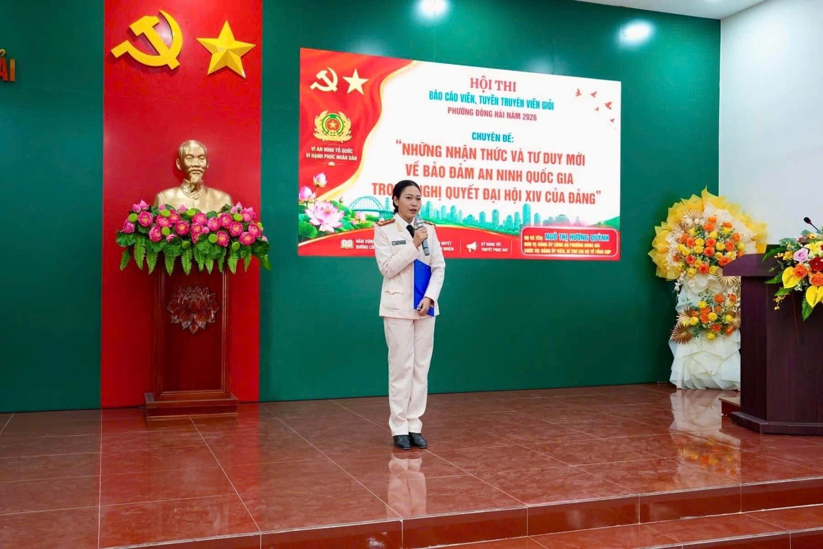 Đồng chí Đại uý Ngô Thị Hương Quỳnh tự tin thể hiện phần thi của mình