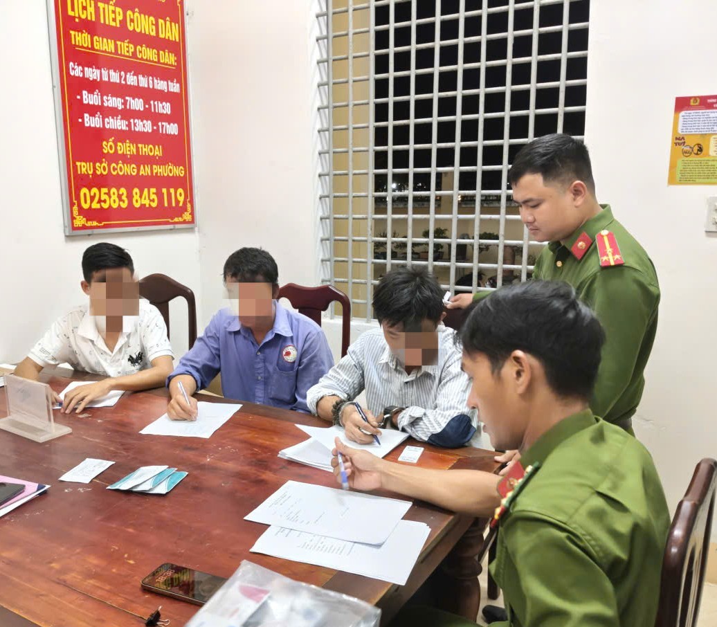 Tổ công tác lập biên bản vi phạm theo quy định pháp luật.