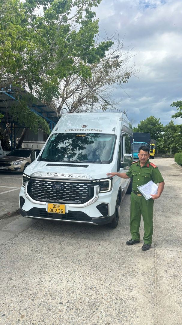 Công an phường Ninh Chử thực hiện công tác làm sạch dữ liệu đăng ký, quản lý phương tiện trên địa bàn
