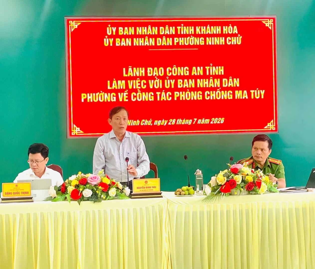 Nguyễn Minh Thái - Bí thư Đảng ủy phường Ninh Chử phát biểu tại buổi làm việc 