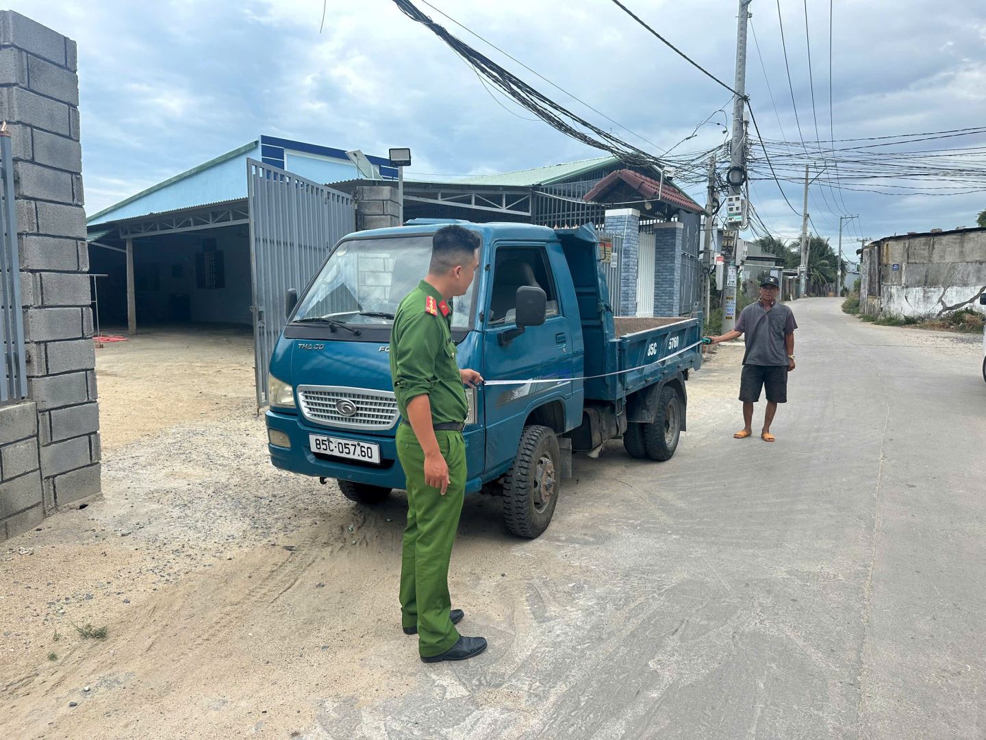 CAP Ninh Chử triển khai tổng rà soát, kiểm tra phương tiện kinh doanh vận tải và xe tải tự đổ trên địa bàn