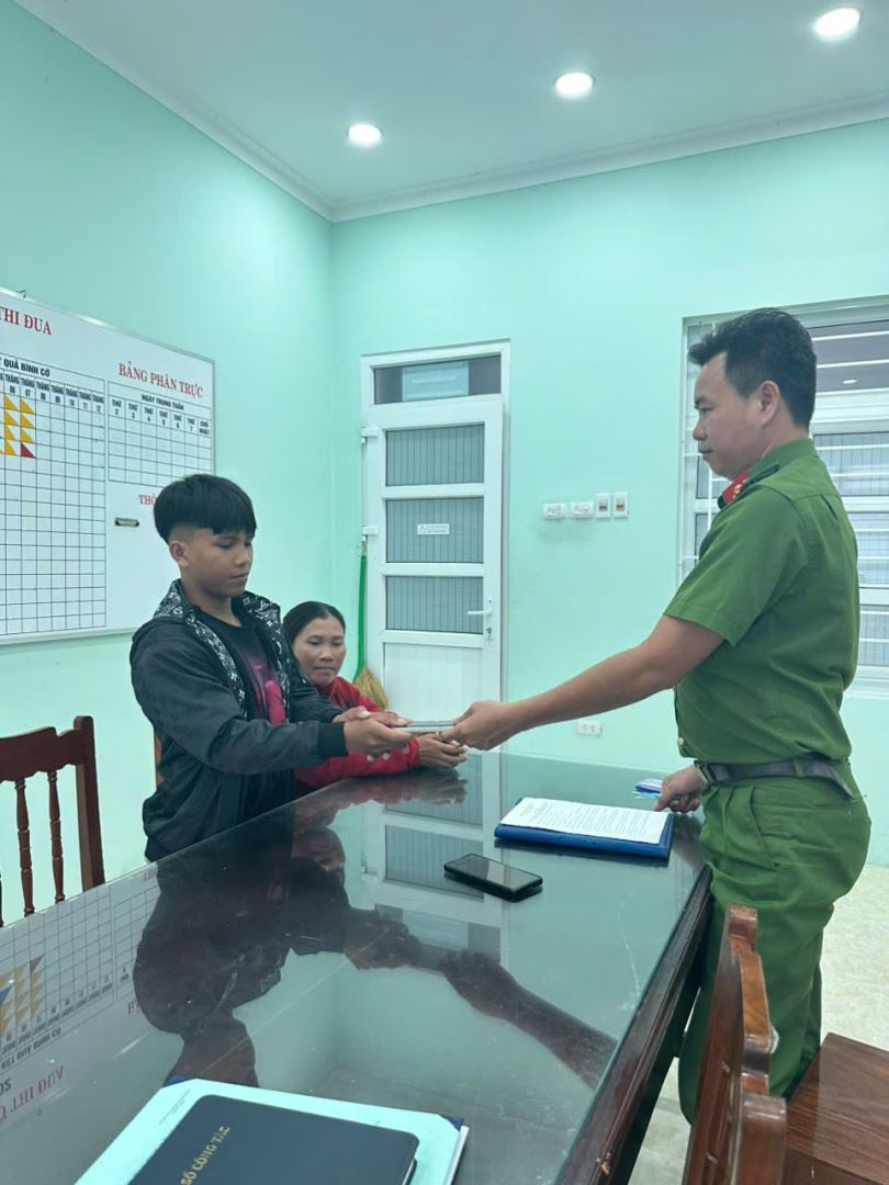 Trao trả tài sản lại cho người dân