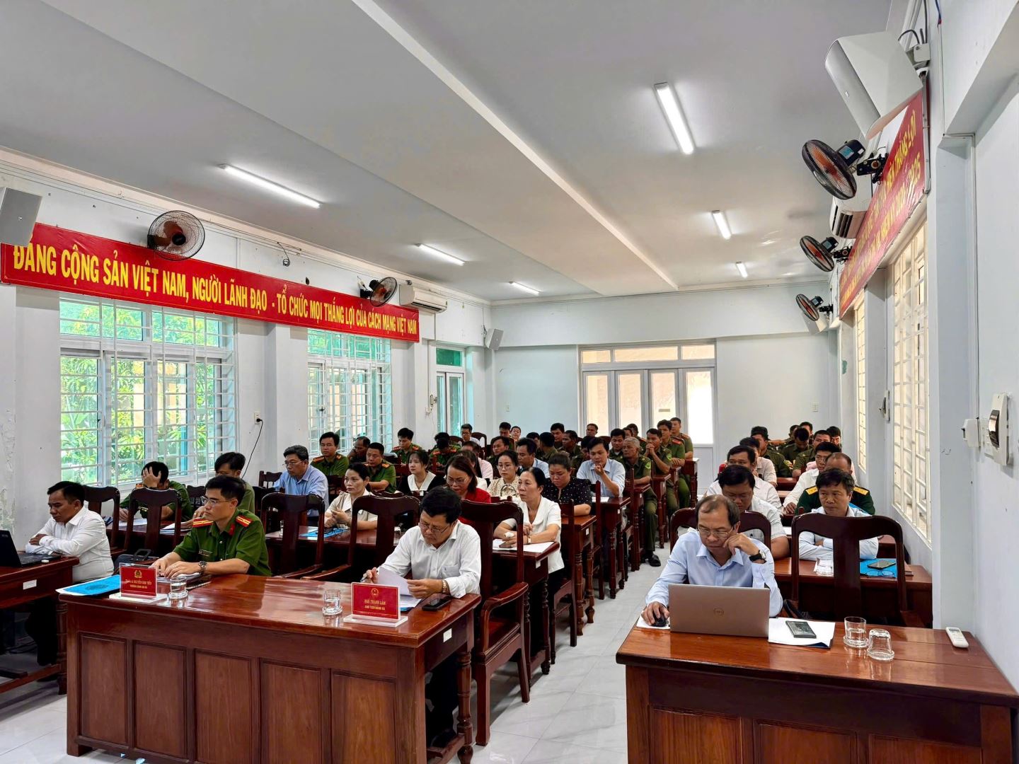 Toàn cảnh Hội nghị
