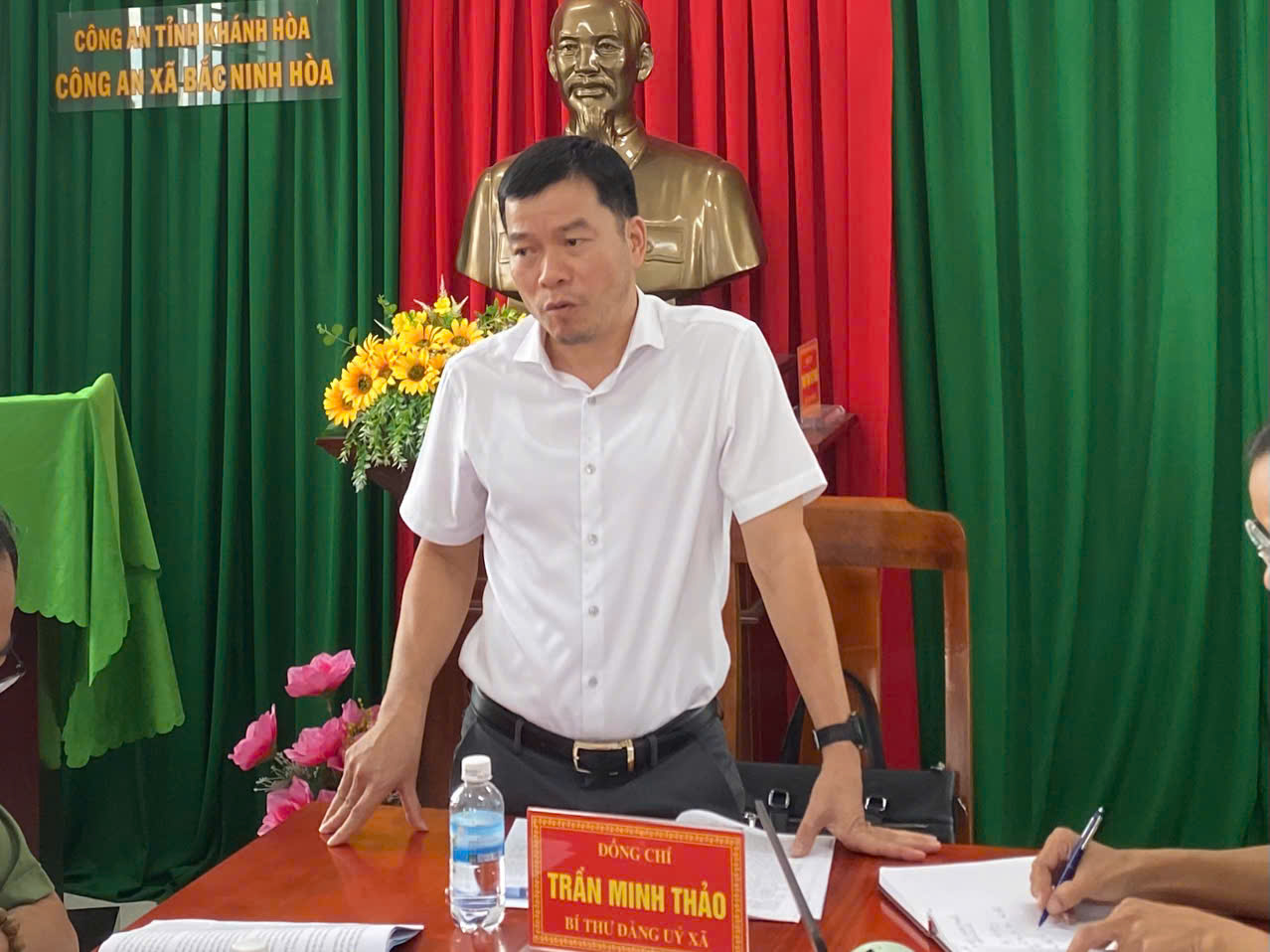 Đồng chí Trần Minh Thảo - Bí thư Đảng ủy, Chủ tịch HĐND xã phát biểu chỉ đạo Hội nghị