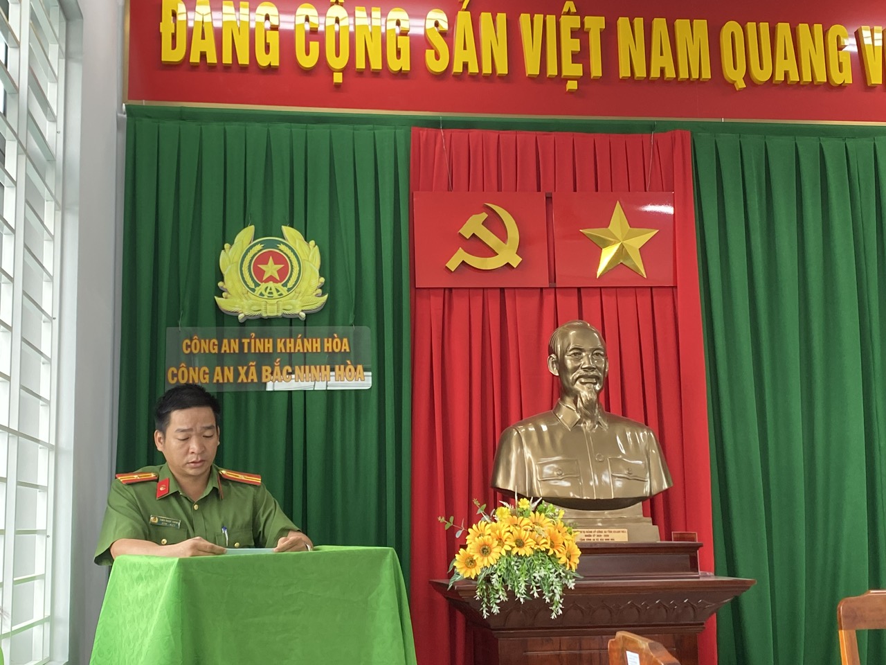 Tổ Cảnh sát phòng chống tội phạm trình bày tham luận tại Hội nghị