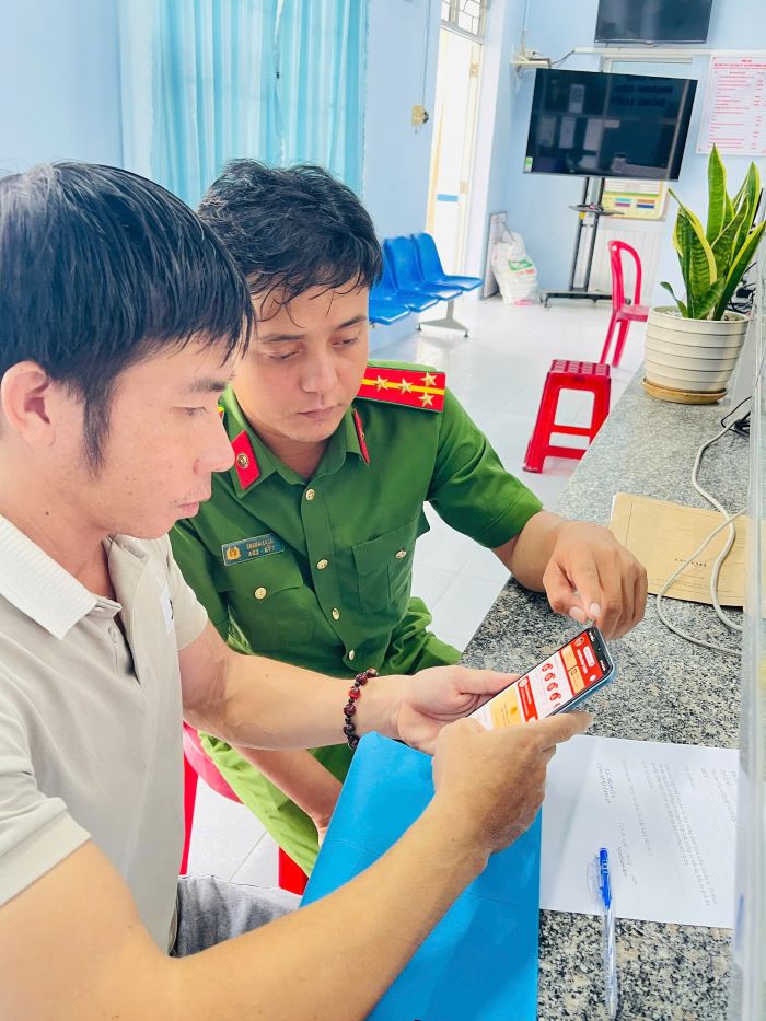 Hướng dẫn công dân sử dụng VNeID