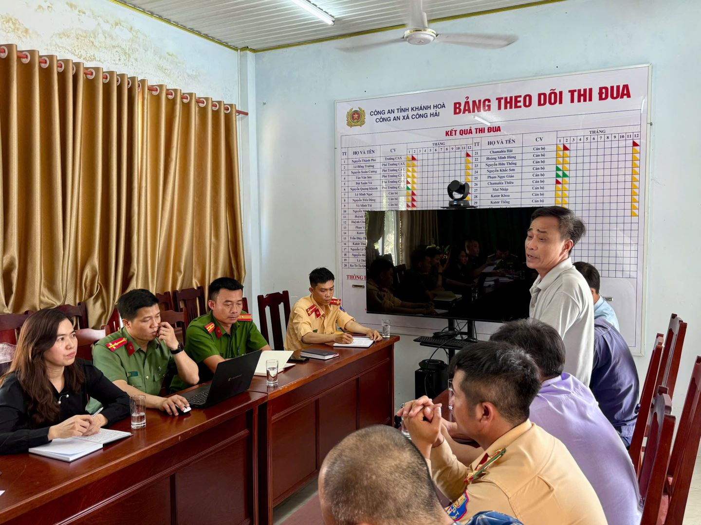 Đại diện doanh nghiệp mỏ đá có ý kiến tiếp thu và đưa ra những giải pháp trong thời gian tới 